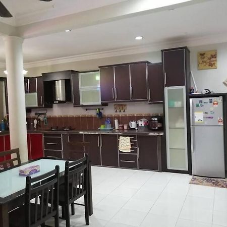 Sri Wang Homestay @ Арау Екстериор снимка