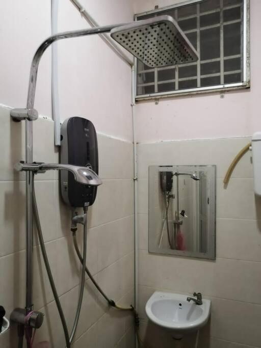 Sri Wang Homestay @ Арау Екстериор снимка