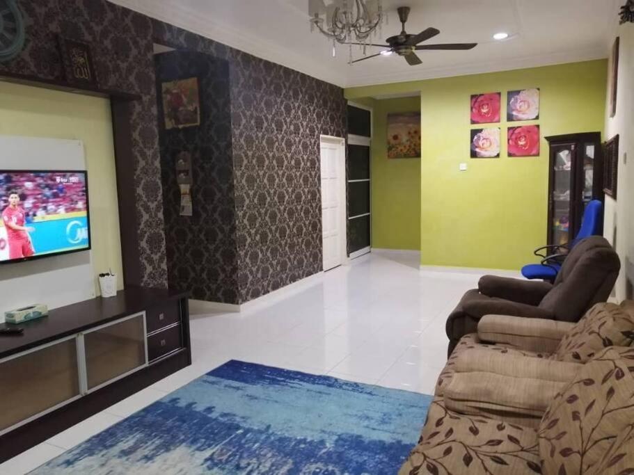Sri Wang Homestay @ Арау Екстериор снимка